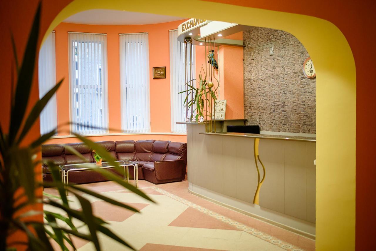 Family Hotel Varna Exterior photo