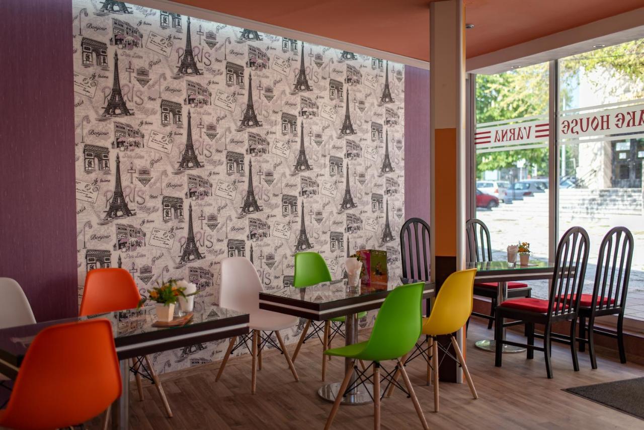 Family Hotel Varna Exterior photo