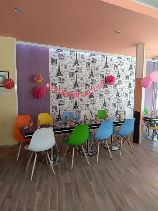 Family Hotel Varna Exterior photo